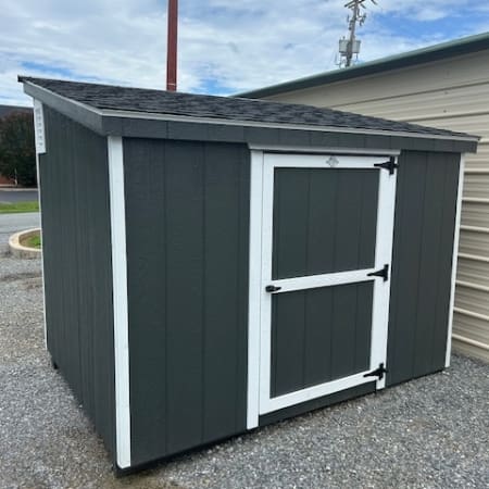 Small Wooden Condo 6 x 8