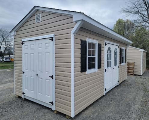 10 x 20 x 8 Carriage House